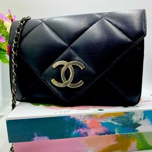 Chanel vintage envelope flap quilted bag